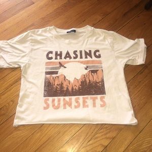 Chasing Sunsets cropped t-shirt